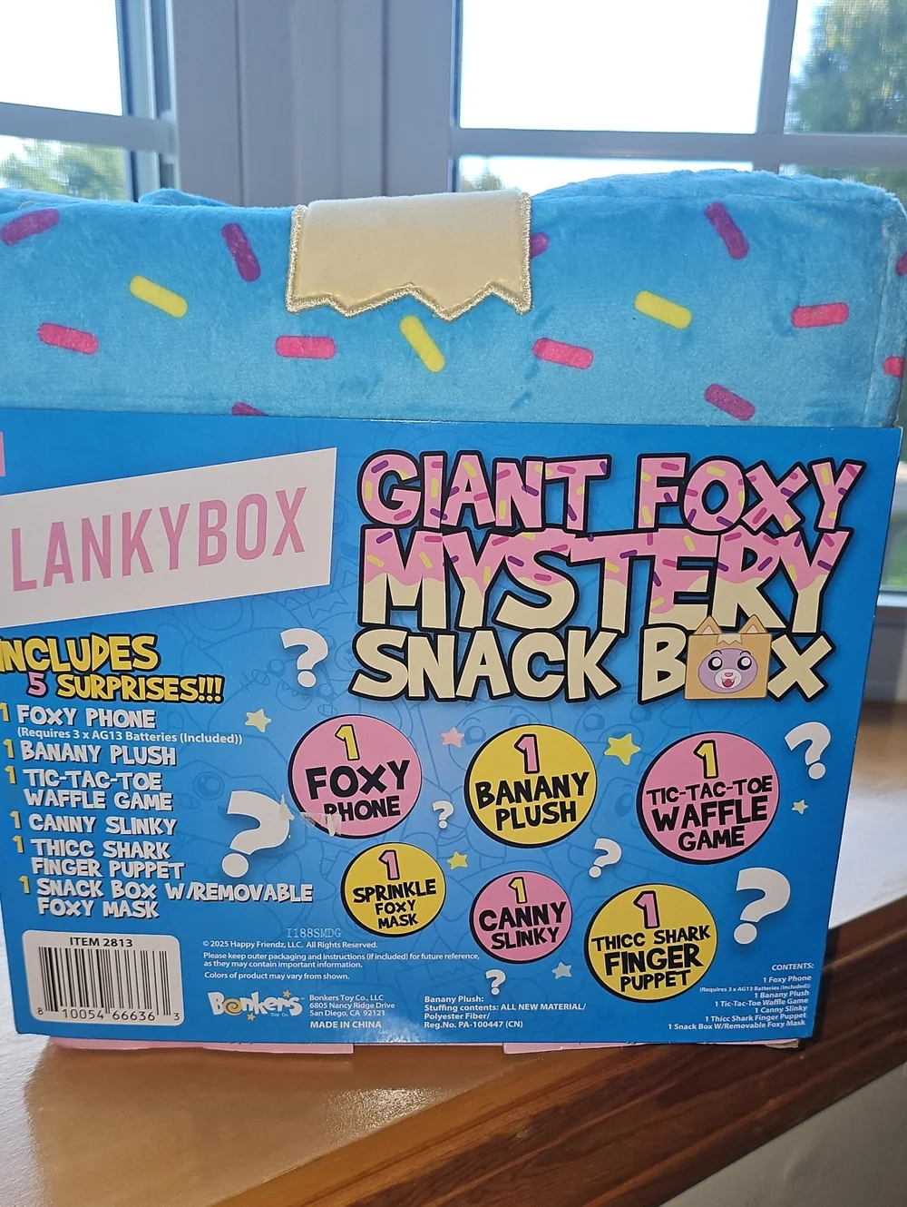 Lanky Box Giant Foxy Mystery Snack Box - Blue